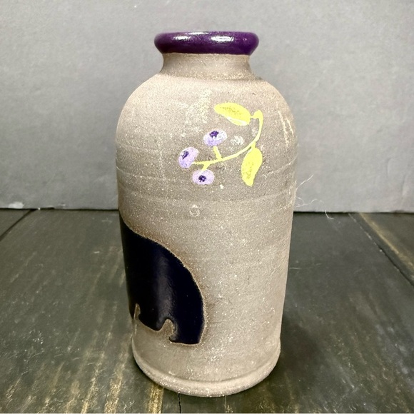 Boot Hill Pottery Black Bear Berries Deep Purple Vase Painted Stoneware 5.75” - Picture 2 of 11